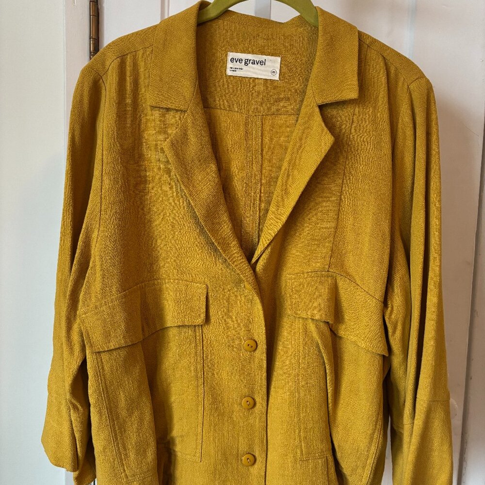 Eve Gravel Boxy Button Top